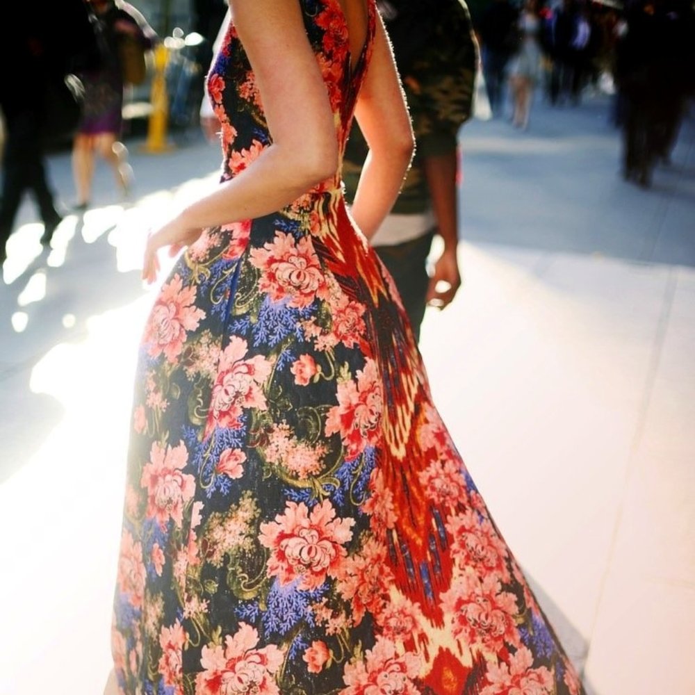OSCAR DE LA RENTA FLORAL PRINT SIZE 2 SILK GOWN - Picture 7 of 9